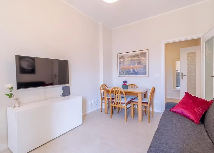 Guesthost - Santa Rita Functional Flat With Balcony Torino