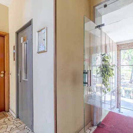 Santa Rita Functional Flat With Balcony Appartement Turijn