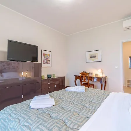 Apartman Guesthost - Santa Rita Functional Flat With Balcony *